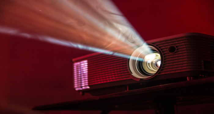 Noleggio videoproiettore Full HD per piccoli eventi