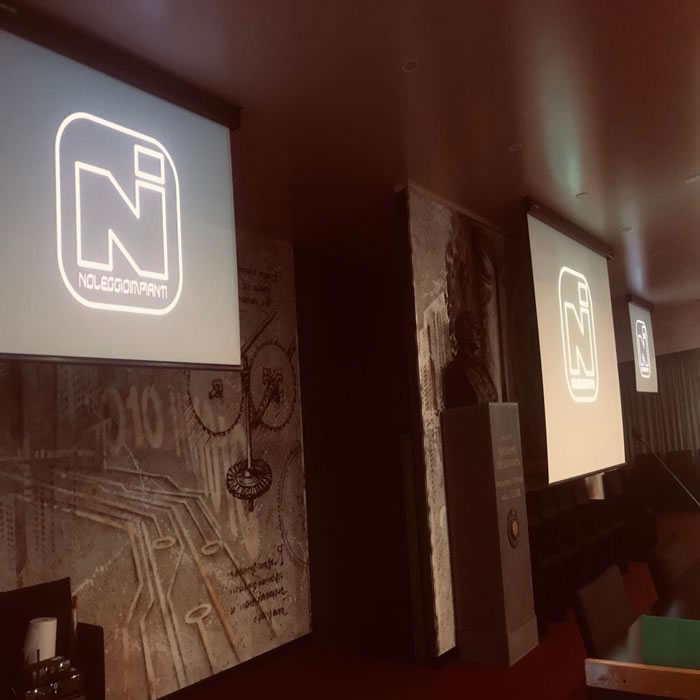 Noleggio videoproiettore per presentazioni aziendali